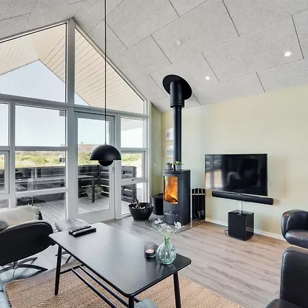 Eliena - 500m From The Sea By Interhome *